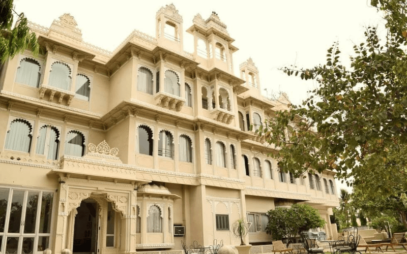 Hotel Ram Pratap Palace Udaipur stayvillas best homestay in jodhpur rajasthan india book homestay in jodhpur-min